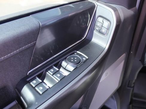 Used 2025 Ford F150 Lariat w/ Equipment Group 501A Mid image 39