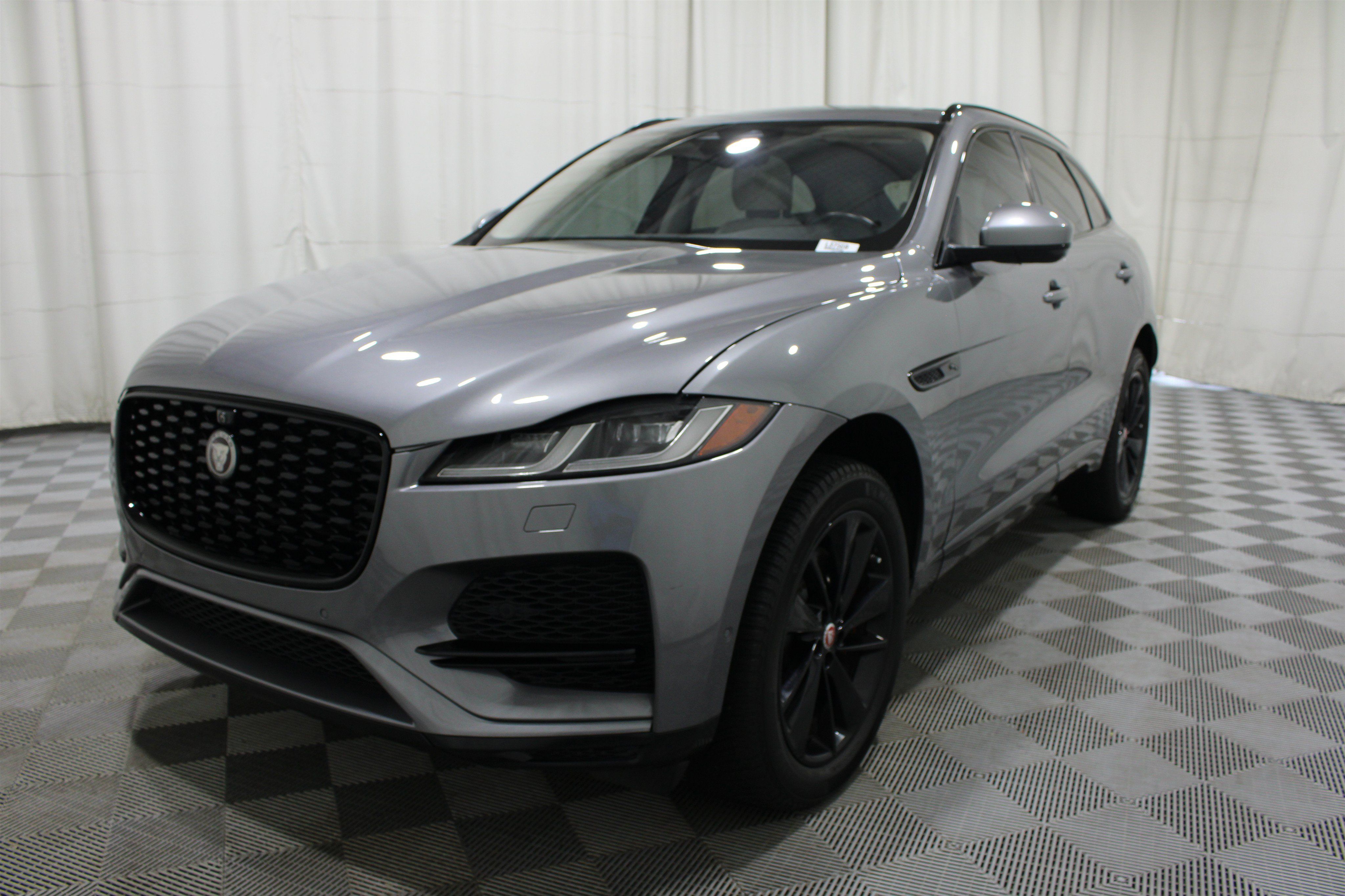 Used 2021 Jaguar F-PACE S AWD/4WD image 32