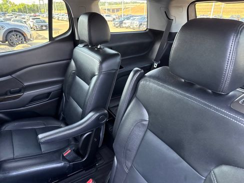 Used 2020 GMC Acadia AT4 w/ Driver Alert Package II AWD/4WD image 13