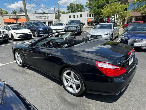 Used 2013 Mercedes-Benz SL 550 image 31