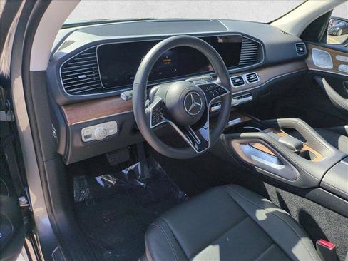 Used 2025 Mercedes-Benz GLE 350 4MATIC image 10