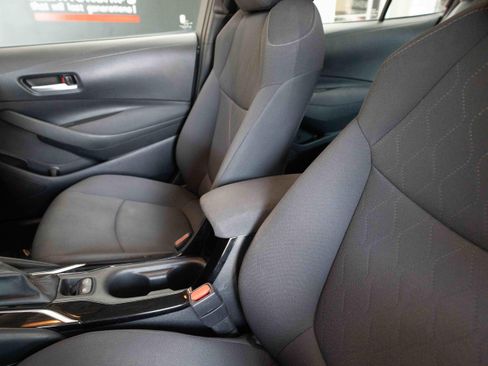 Used 2020 Toyota Corolla LE FWD image 10