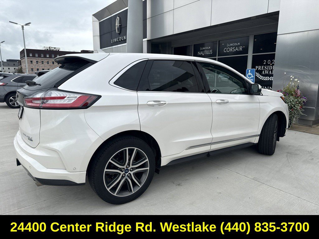 Used 2019 Ford Edge Titanium w/ Equipment Group 301A AWD/4WD image 10