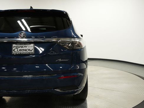 Used 2023 Buick Enclave Avenir w/ Avenir Technology Package AWD/4WD image 30