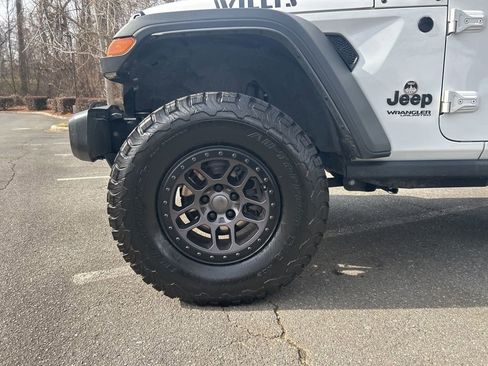 Used 2022 Jeep Wrangler Unlimited Willys image 28