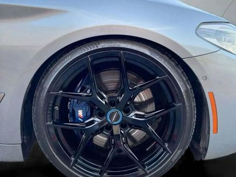 Used 2018 BMW M550i xDrive image 40