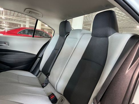 Used 2020 Toyota Corolla L FWD image 30