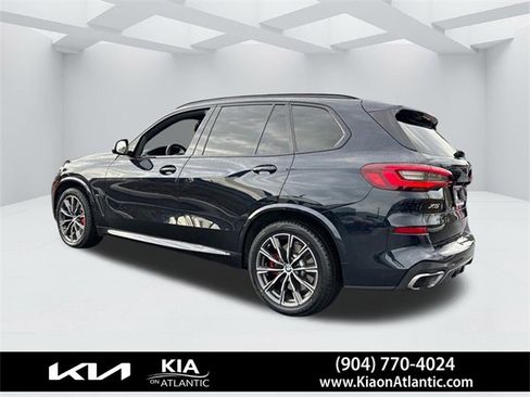 Used 2021 BMW X5 sDrive40i w/ M Sport Package image 4