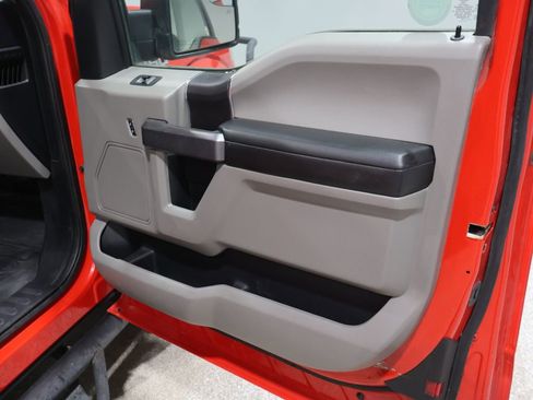 Used 2019 Ford F150 XLT w/ Trailer Tow Package image 25