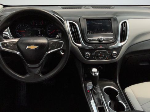 Used 2019 Chevrolet Equinox LS FWD image 13