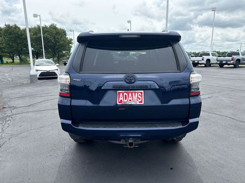Used 2022 Toyota 4Runner SR5 Premium w/ Moonroof Package AWD/4WD image 7