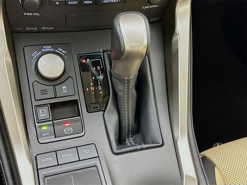 Used 2017 Lexus NX 200t FWD image 18