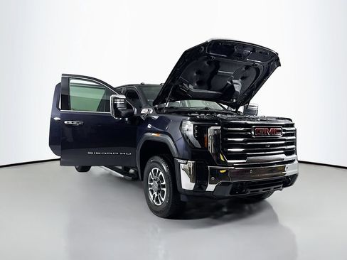Used 2024 GMC Sierra 3500 SLT w/ SLT Convenience Package AWD/4WD image 22