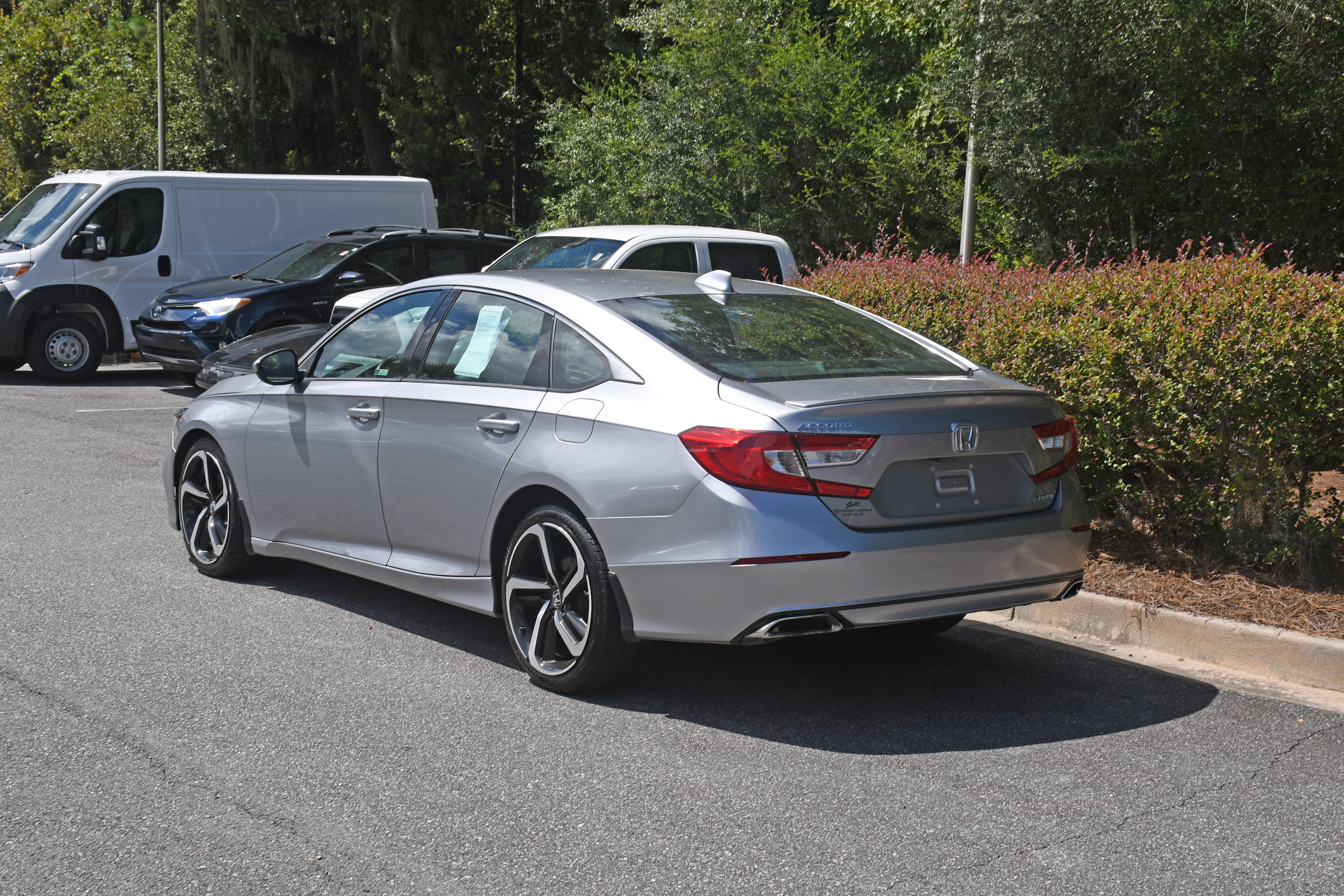 Used 2019 Honda Accord Sport image 3