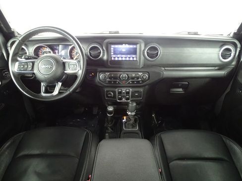 Used 2018 Jeep Wrangler Unlimited Sahara w/ Safety Group image 27