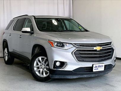 Used 2021 Chevrolet Traverse LT