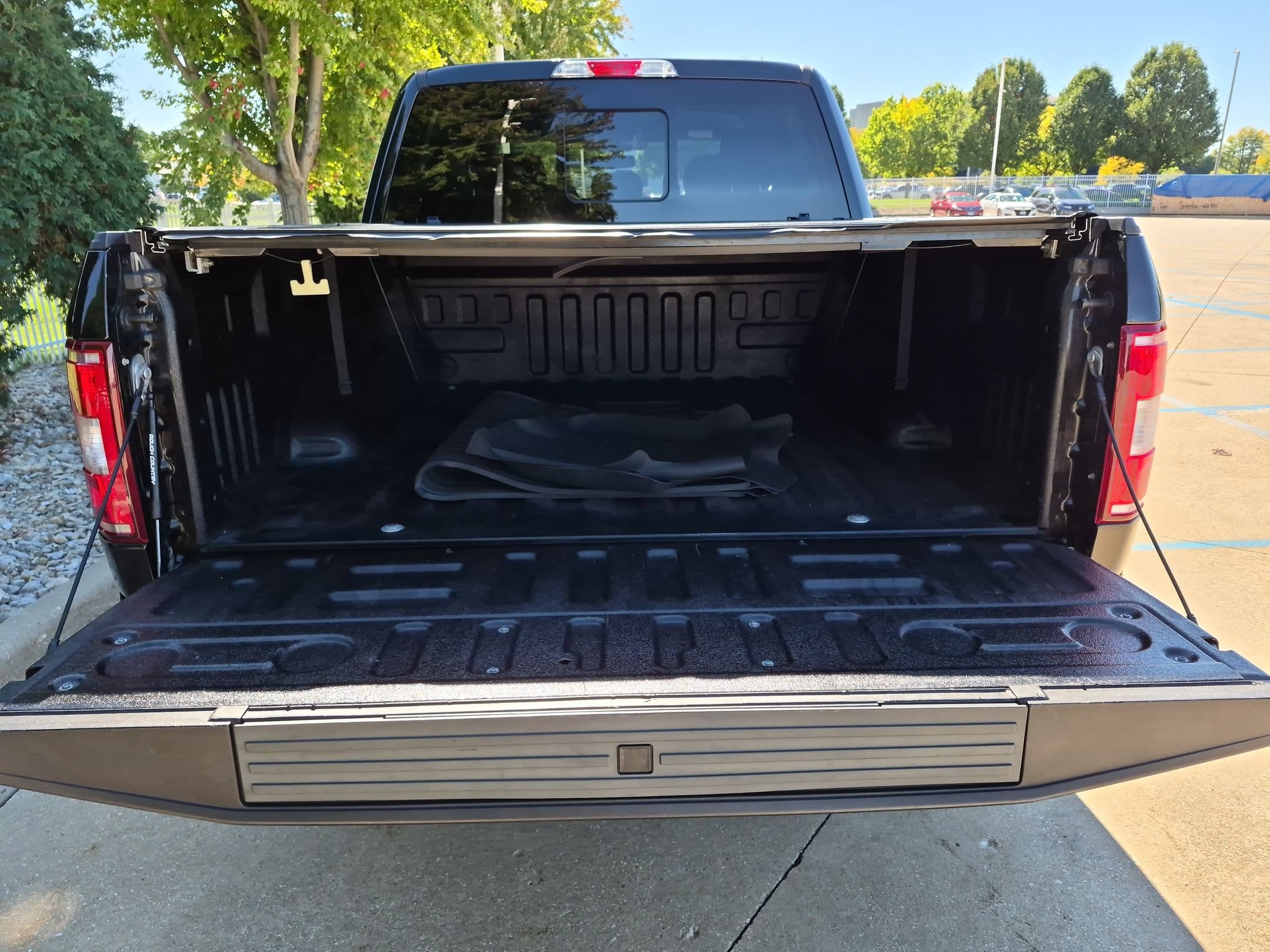 Used 2019 Ford F150 XLT w/ Equipment Group 302A Luxury AWD/4WD image 25