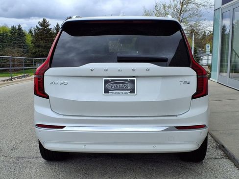 New 2026 Volvo XC90 T8 Ultra w/ Lounge Package AWD/4WD image 4