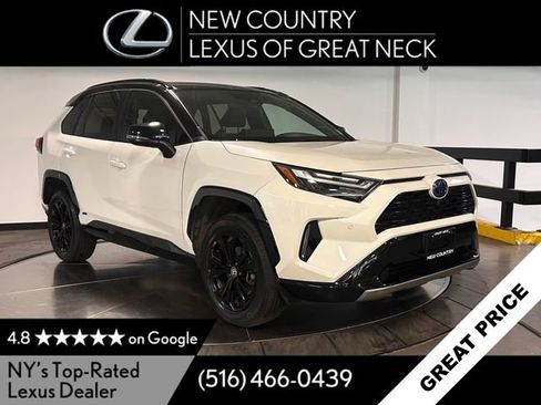 Used 2022 Toyota RAV4 XSE AWD/4WD image 1