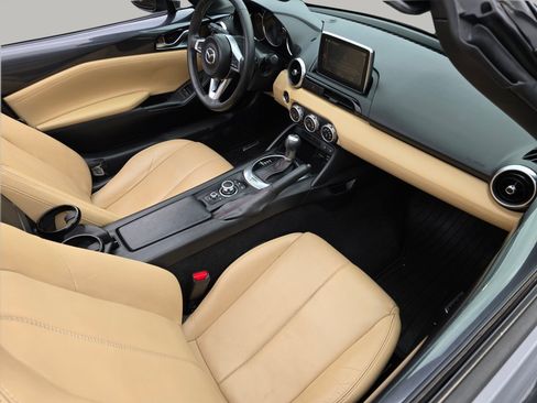 Used 2016 MAZDA MX-5 Miata Grand Touring RWD image 39