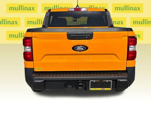 New 2026 Ford Maverick XLT w/ XLT Luxury Package FWD image 12