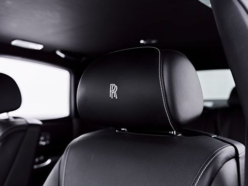 Used 2018 Rolls-Royce Ghost RWD image 57