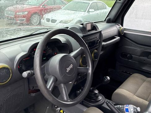 Used 2007 Jeep Wrangler X AWD/4WD image 13