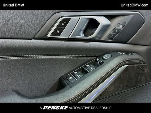 Used 2022 BMW X5 xDrive40i w/ Premium Package AWD/4WD image 10
