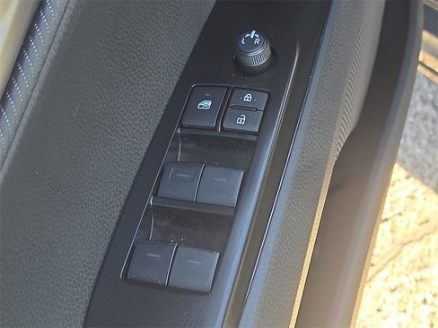 Certified 2025 Toyota Camry SE image 17