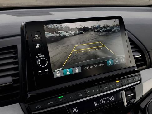 Used 2025 Honda Odyssey Touring image 20