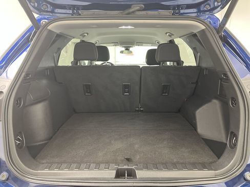 Used 2023 Chevrolet Equinox LT w/ Driver Convenience Package image 26