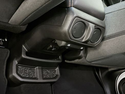 Used 2025 Jeep Wrangler Sahara w/ Safety Group image 27