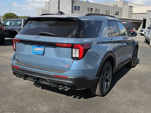 New 2026 Ford Explorer ST RWD image 11