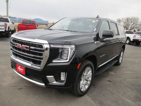 Certified 2021 GMC Yukon XL SLT w/ SLT Premium Package image 9