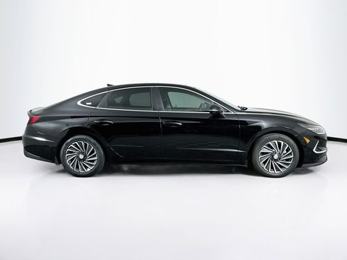 Used 2023 Hyundai Sonata Limited w/ Cargo Package FWD image 10