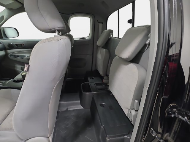 Used 2014 Toyota Tacoma 4x4 Access Cab w/ Convenience Package image 12