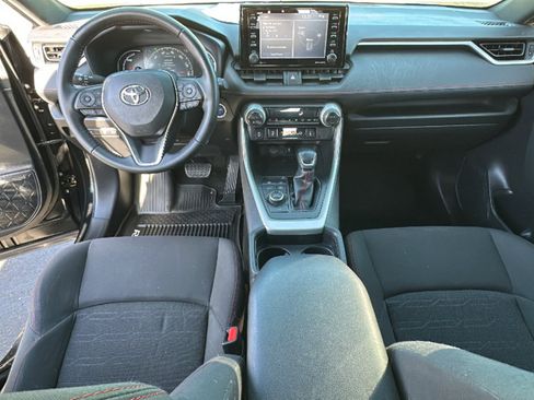 Certified 2021 Toyota RAV4 SE image 26