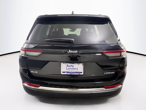 Used 2023 Jeep Grand Cherokee Laredo AWD/4WD image 6