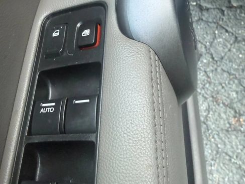 Used 2008 Honda CR-V EX-L image 19