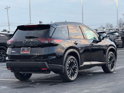 New 2026 Nissan Rogue Dark Armor image 4