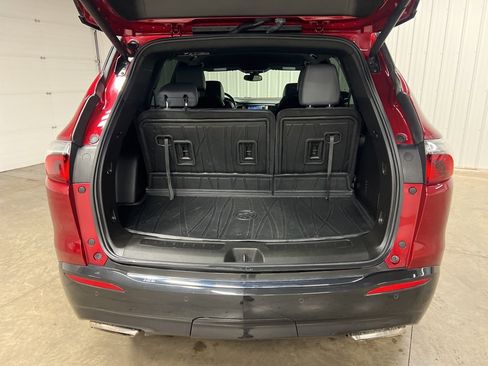 Certified 2023 Buick Enclave Essence w/ Sport Touring Edition image 6