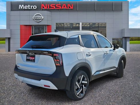 New 2026 Nissan Kicks SV image 3