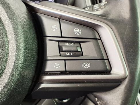 Used 2025 Subaru Outback Touring AWD/4WD image 17