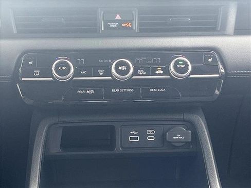 Used 2023 Honda Pilot Touring image 20