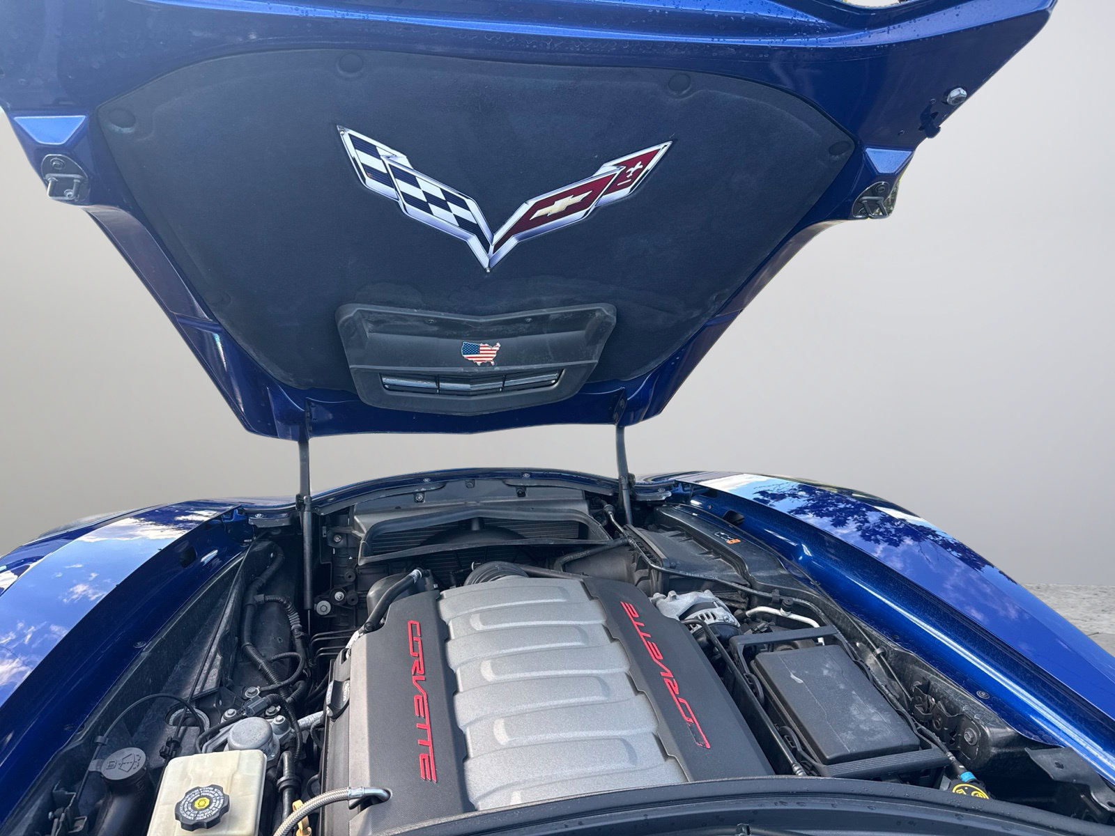 Used 2019 Chevrolet Corvette Stingray Coupe w/ 1LT RWD image 27