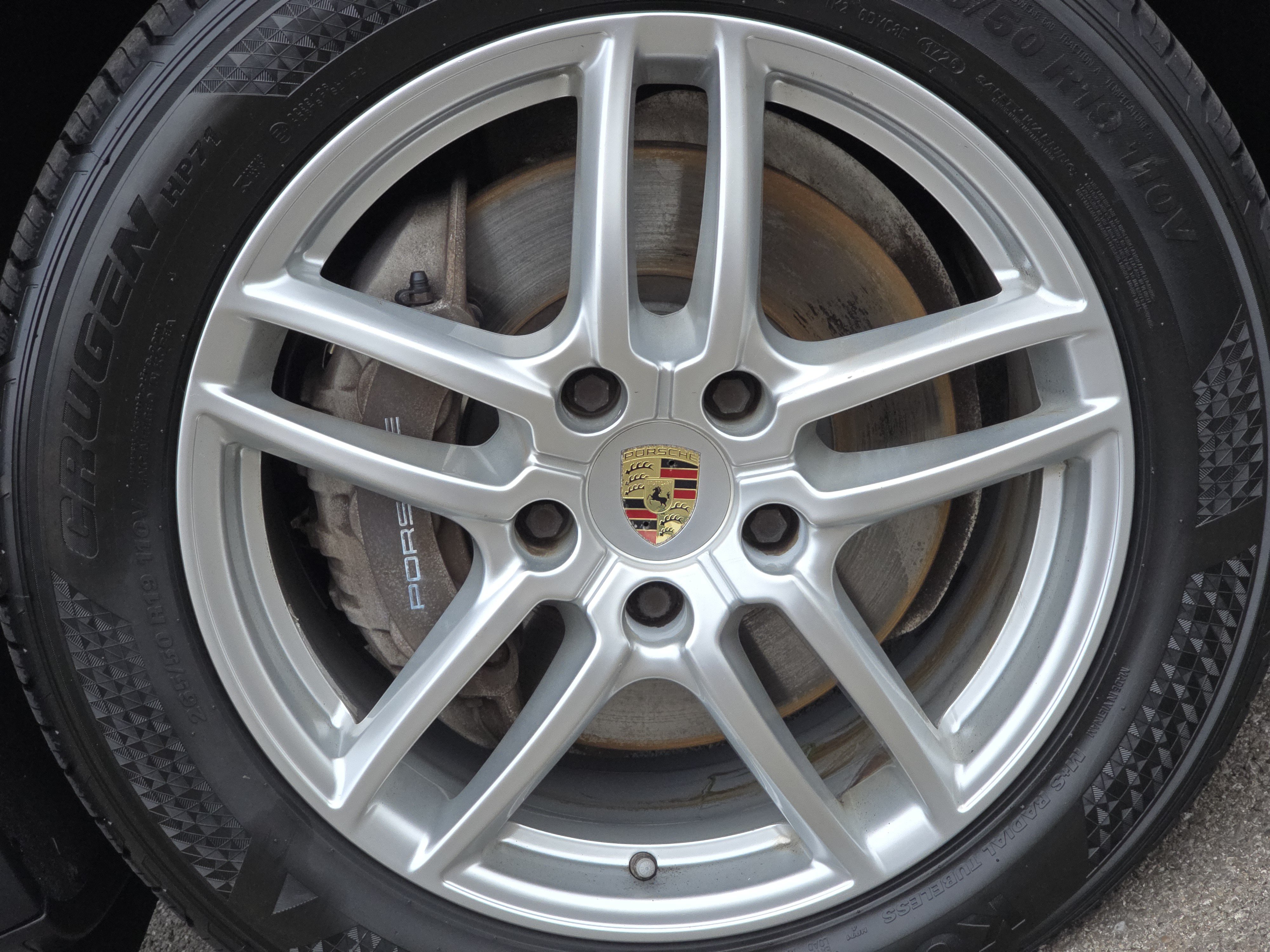 Used 2016 Porsche Cayenne Diesel AWD/4WD image 19