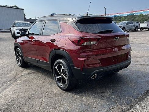 Used 2023 Chevrolet TrailBlazer RS w/ Convenience Package FWD image 5