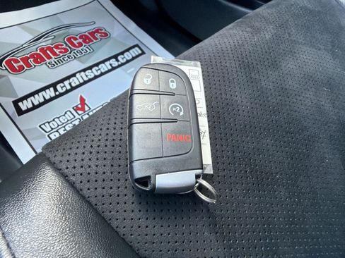 Used 2021 Jeep Grand Cherokee Laredo X AWD/4WD image 22
