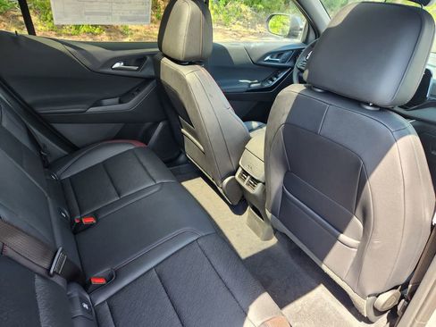 New 2026 Chevrolet Equinox RS AWD/4WD image 9