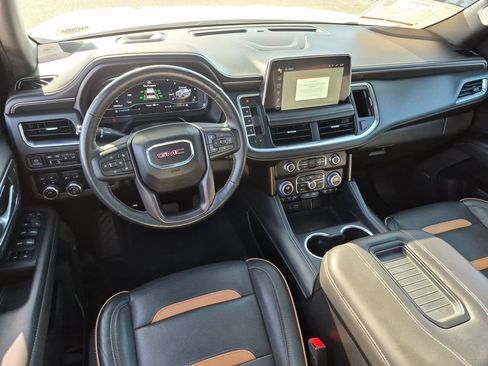 Used 2022 GMC Yukon XL AT4 AWD/4WD image 13